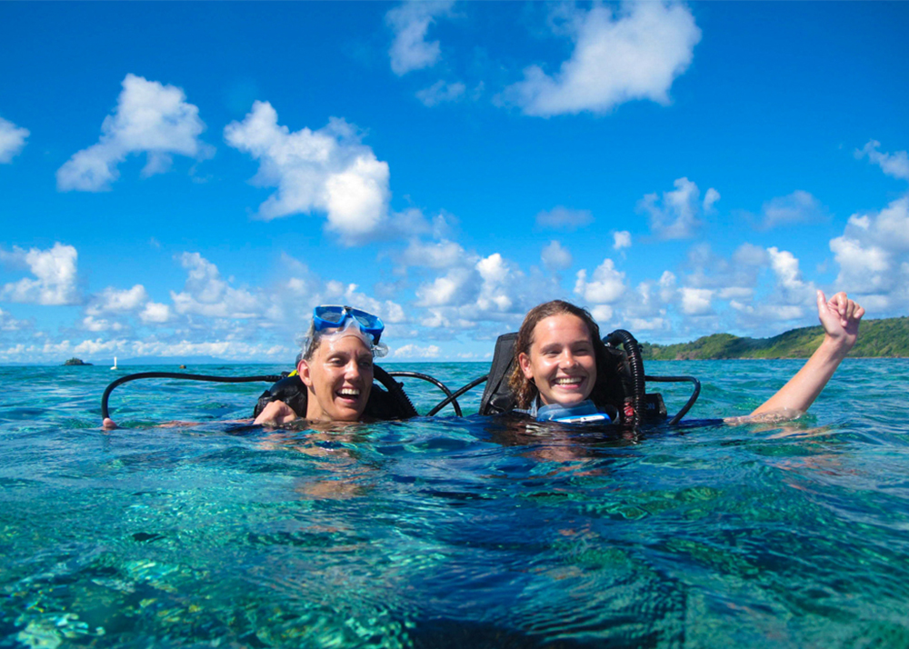 diving and freediving courses Fiji. SSI dive master dive course.